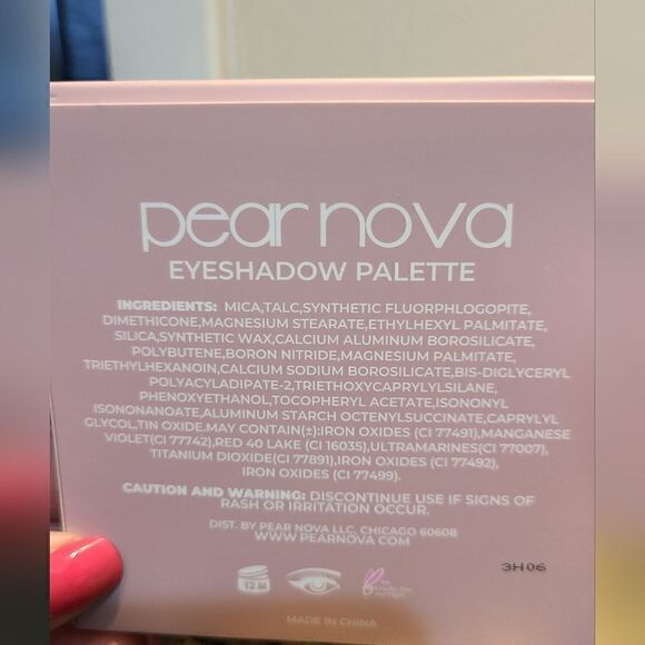 Pear Nova Eyeshadow Palette - Picture 5 of 5